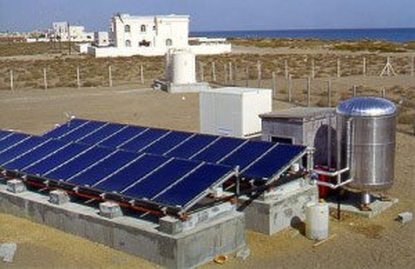 Solar Still / Desalination Unit